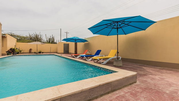 King Size Bed Studio w Pool Close to Beaches - Foto 5, Habitación