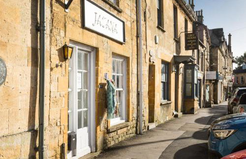 Corner Cottage - Photo 25