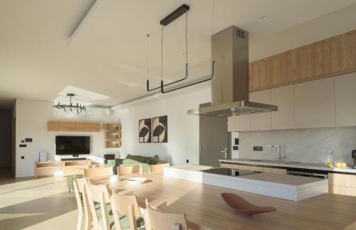 CaMa Villa, Pool, Landmark Views & Iconic Design, By ThinkVilla - Foto 38