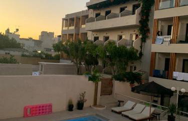 Khroma Luxury Suite 3- Beach front apartment - Photo 42