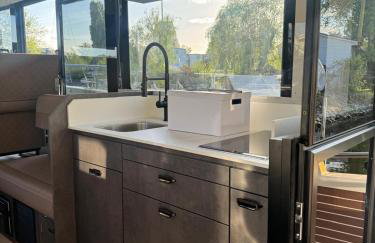 Yacht als Wohnung zu vermieten Hausboot direkt Tempelhofer Hafen - Foto 17