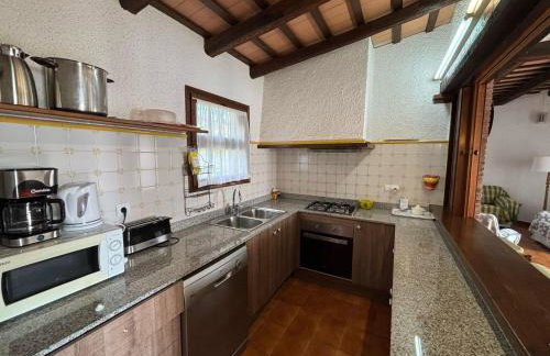 Casa con Gran Jardín Privado y Piscina Comunitaria en Torroella de Montgrí - ES-323-44 - Foto 16