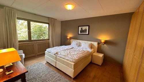 Private Spacious Villa near Winterberg and Willingen 14 Guests HUGE GARDEN Free Parking for Multiple Cars - Foto 3