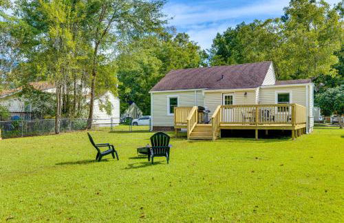 3 Mi to Camp Lejeune Home with Fire Pit and Grill! - Foto 29