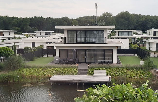 Watervilla in Beautiful Area Near Harderwijk - Photo 29