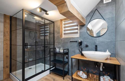 Domek RiverHut Małe Ciche - SkyWalk - blisko do szlaków TPN Wiktorówki, Rusinowa Polana , Gęsia Szyja , Brzeziny , Psia Trawka , Toporowa Cyrhla , Murowaniec , Hala Gąsienicowa - Foto 16