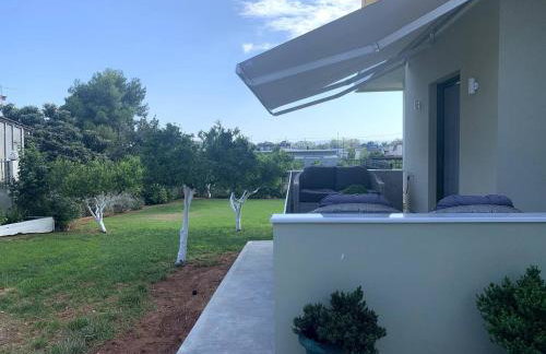 Luxury Home with Garden in the Suburbs - Foto 34