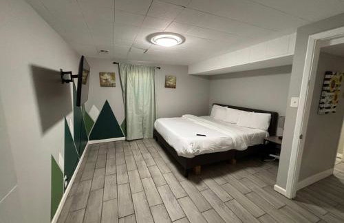 Peaceful retreat in quite neighborhood - Photo 33