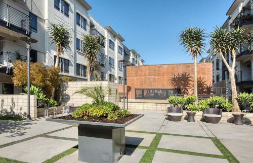 Gorgeous studio steps from The Groove - Foto 30