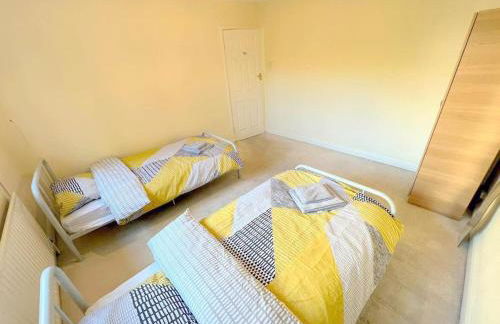 2-bed Flat - Wallington - 6min walk to station - Foto 3