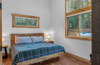 Black Diamond Chalet! Quiet, Private Mountain Luxury- Near Tamarack Resort- Lake Cascade - Foto 18