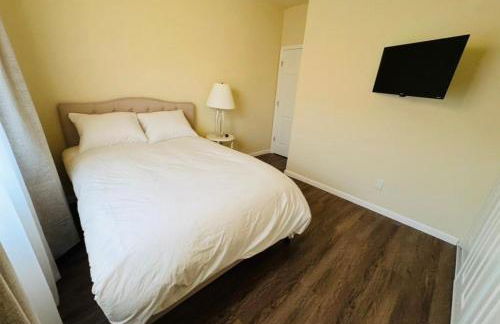 New Home Near Legoland and Disney Sleeps 12 - Foto 41