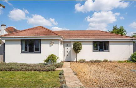 2-Bed Wallington, Sleeps 6, Parking, Near LGW - Foto 17