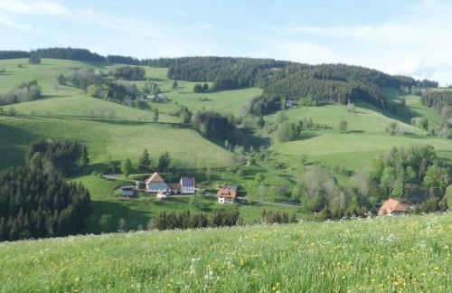 Pleasant Holiday Home With Balcony - Foto 21