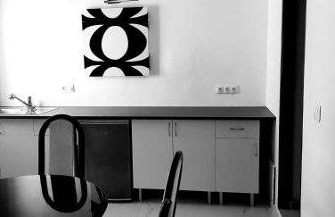 18 Person Bachelorette Pool Parties - Photo 18