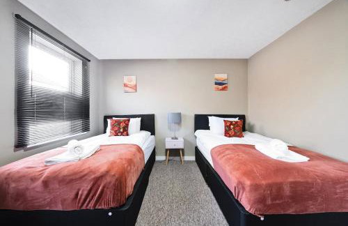 RELAXED CENTRAL HOUSE LOCATED IN WEST READING CLOSE TO TOWN CENTRE with FREE DRIVE WAY PARKING, WI FI & NETFLIX BY AI ESTATE GROUP - Foto 27