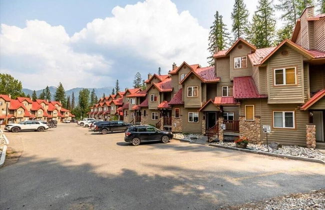 Stone Creek Chalet by Fernie Lodging CO - Photo 34