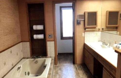 Large Home Near Boulder Fenced Yard 2 Dogs OK - Foto 19