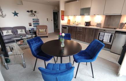 Spacious Homely Manchester City Stay Near AO Arena and Shopping Centre with 500Mbps Internet & Netflix - Foto 1