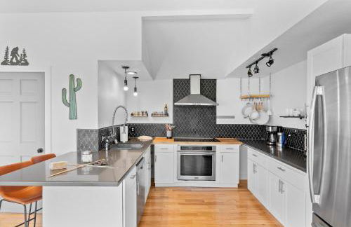 Near Red Rocks with Hot Tub, Fire Pit and Views - Foto 12