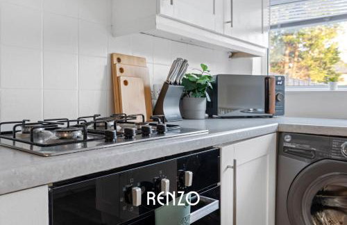Vibrant and Cosy 3-Bed Home in Nottingham by Renzo, Perfect for Contractors, Free Parking! - Foto 9
