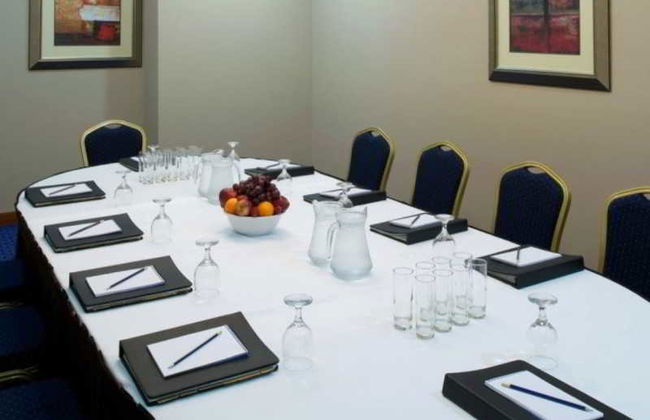 Chelsea Gardens Hotel Apartment - Photo 17