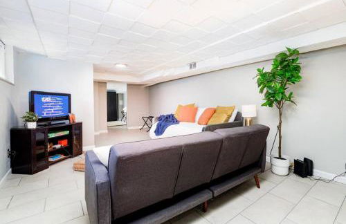 Cozy Family Cottage - Historic Top of The Hill - Foto 6