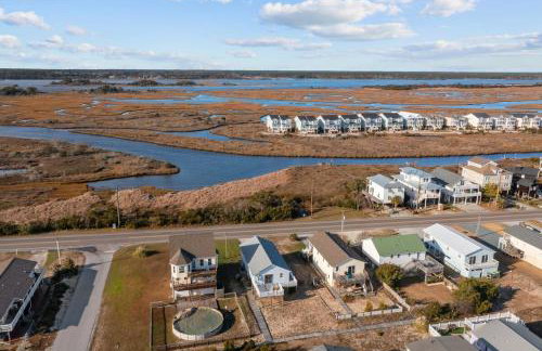 Pets OK Beach Home, Short Walk Beach Access, and Views - Foto 32