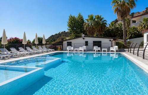 Ninfa Sul Mare Apartments - Piscina con Area Relax e Parcheggio Gratuito - Foto 2