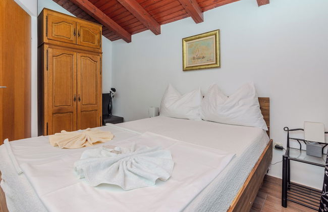 Holiday home Lucic - Photo 5