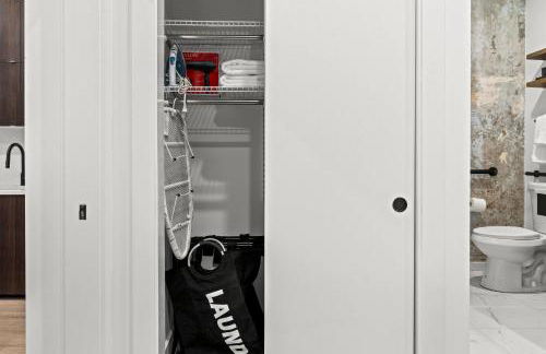 Walk to Everything in Old City- ADA compliant unit - Foto 22