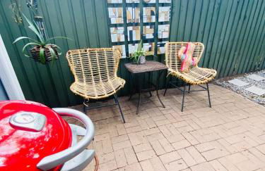 Ultimate Man Cave Garage studio minutes to Whatever YOU do - Foto 6