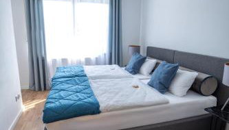 CASA8070 - Exklusive große Maisonette-Wohnung 91 qm für Familien, Gruppen, Geschäftsreisende, inklusive Parkplatz, WLAN, Kaffee und Tee, voll ausgestattet für 1 bis 9 Personen, zentrumsnah an der Autobahn A9 Ingolstadt-Süd - Foto 3