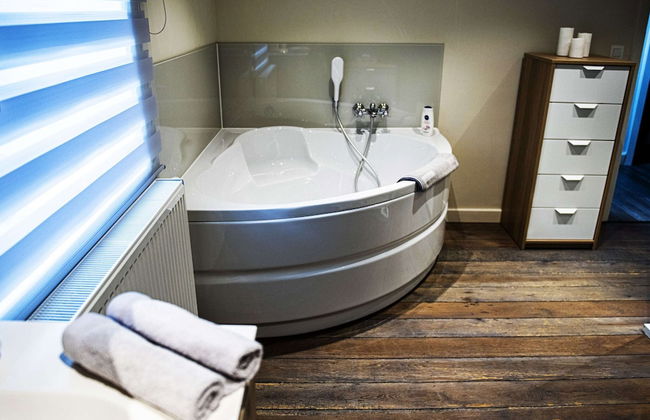 Luxe Home with Hot Tub & Sauna - Foto 11