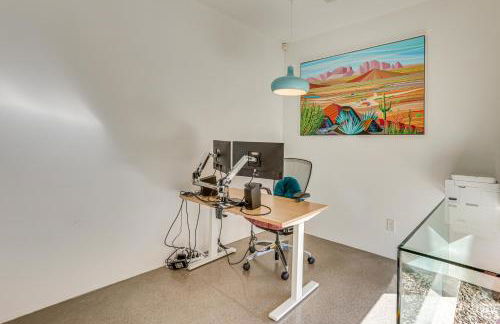 Backyard Oasis with Pool! Family Getaway in Phoenix - Foto 13