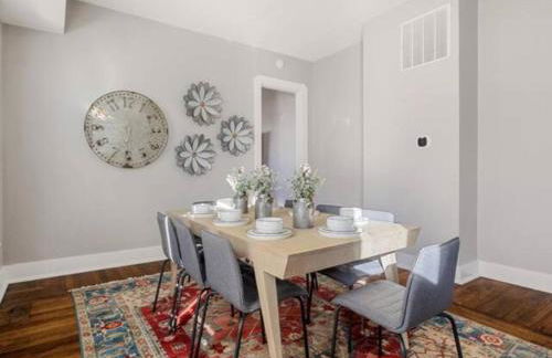 Chic 6BR Retreat:10 beds 3.5 Baths for Groups*ste - Foto 60