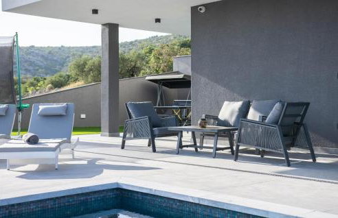 Awesome Home In Jarebinjak - Photo 14