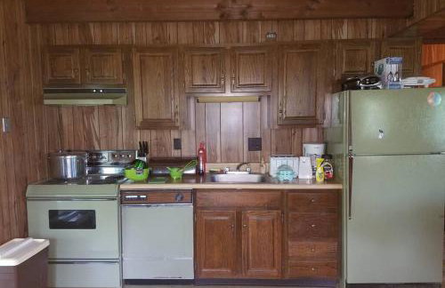 Regent Hilltop Cabin - Photo 12