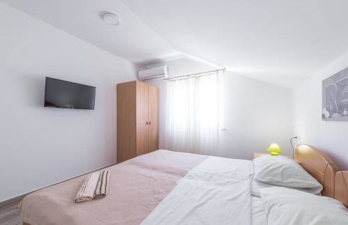 Apartments Vukelic - Photo 40