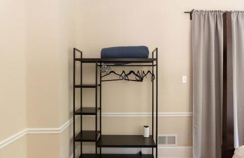 Spacious 2BR in Grand Old Home, Downtown Durham - Photo 59