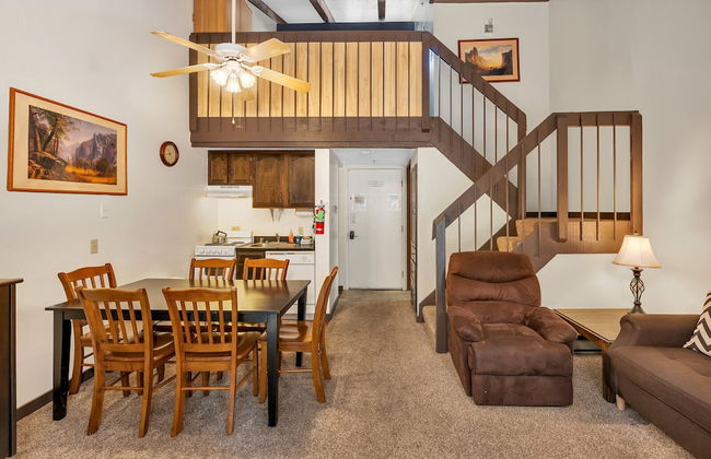 Eagles Nest Amazing Loft Condo in Yosemite West! - Foto 7