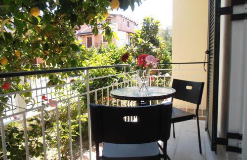 Elenas Garden - Foto 36