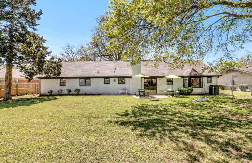 10min to EXPO - Family-Friendly with Office & Playroom - Photo 41