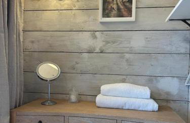 Luxury Boutique retreat, hot tub, dog friendly - Foto 38