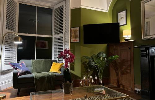 Rhianfa 4 bedroom house minutes walk from the beach - Photo 8