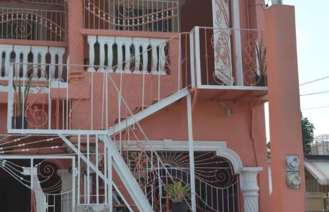 Immaculate 2-bed House in Greater Portmore - Foto 25