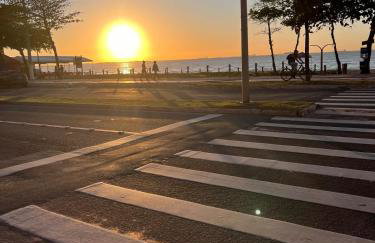 Descanso a poucos passos do mar! - Foto 33