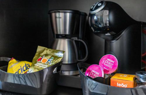 Studio completo com ar, garagem e varanda espaçosa - Ideal para 3 pessoas - Foto 12