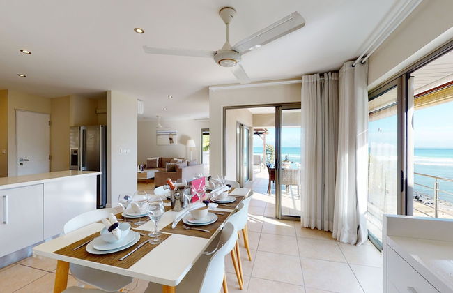 Bon Azur Beachfront Suites & Penthouses with LOV - Photo 40