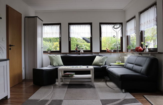 Ruhiger Bungalow am Hennesee mit Terrasse - Photo 6